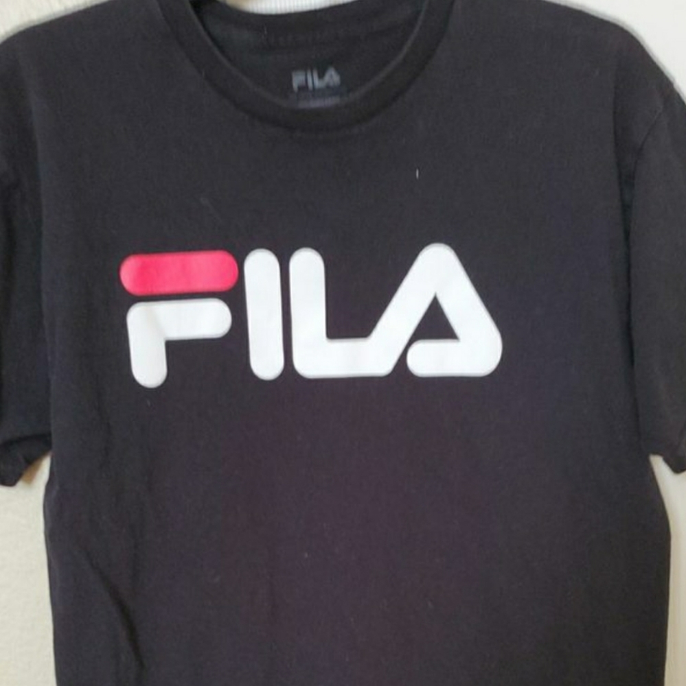 Men's M Fila Tshirt